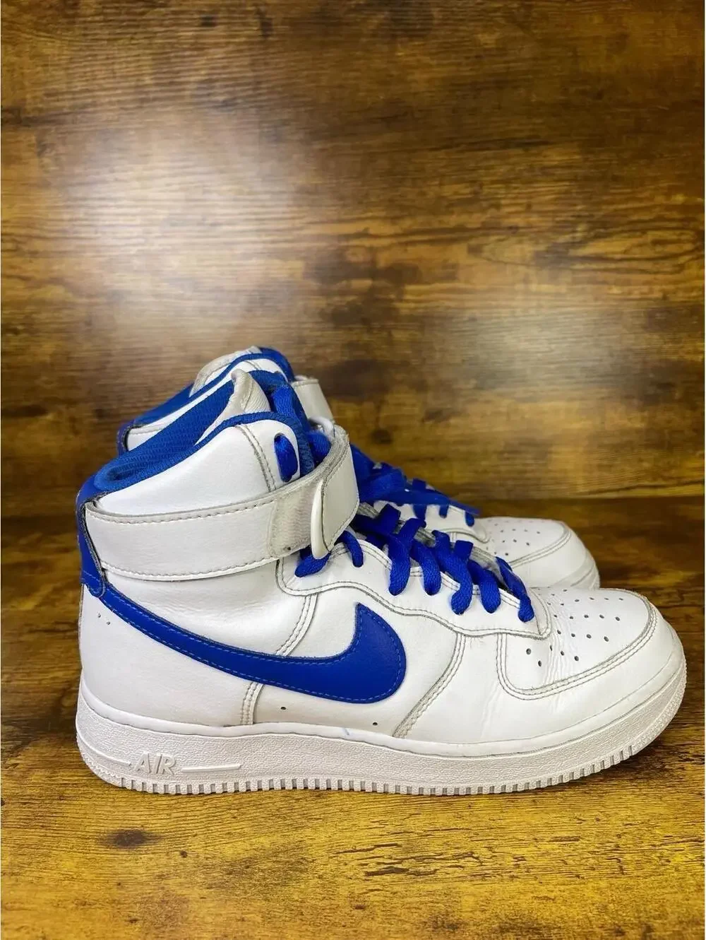 NIKE AIR FORCE 1 HIGH 8.5 US WHITE AND BLUE Womens
